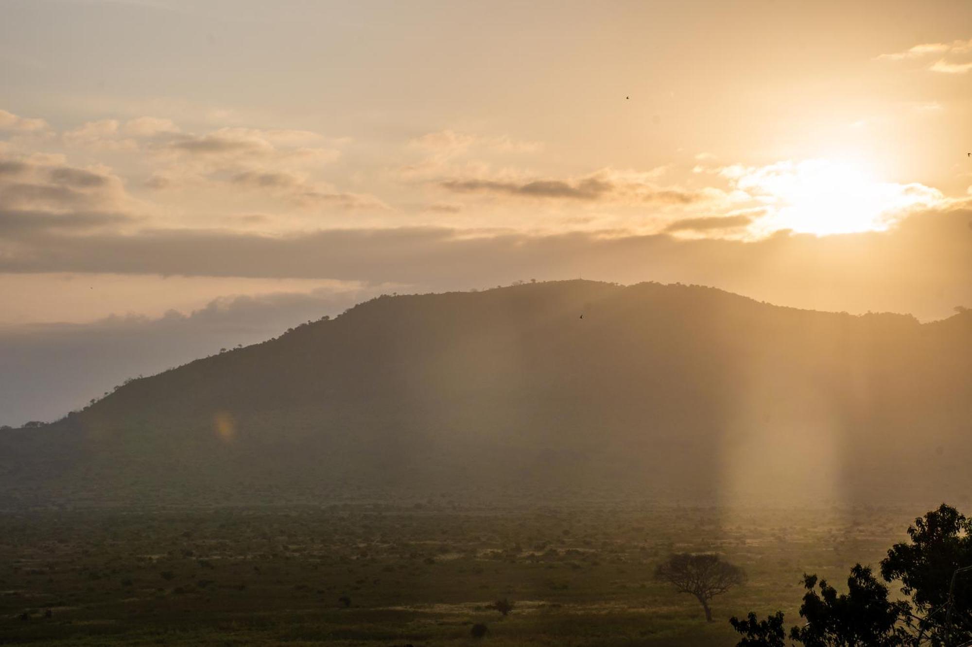 Voi Safari Lodge Экстерьер фото