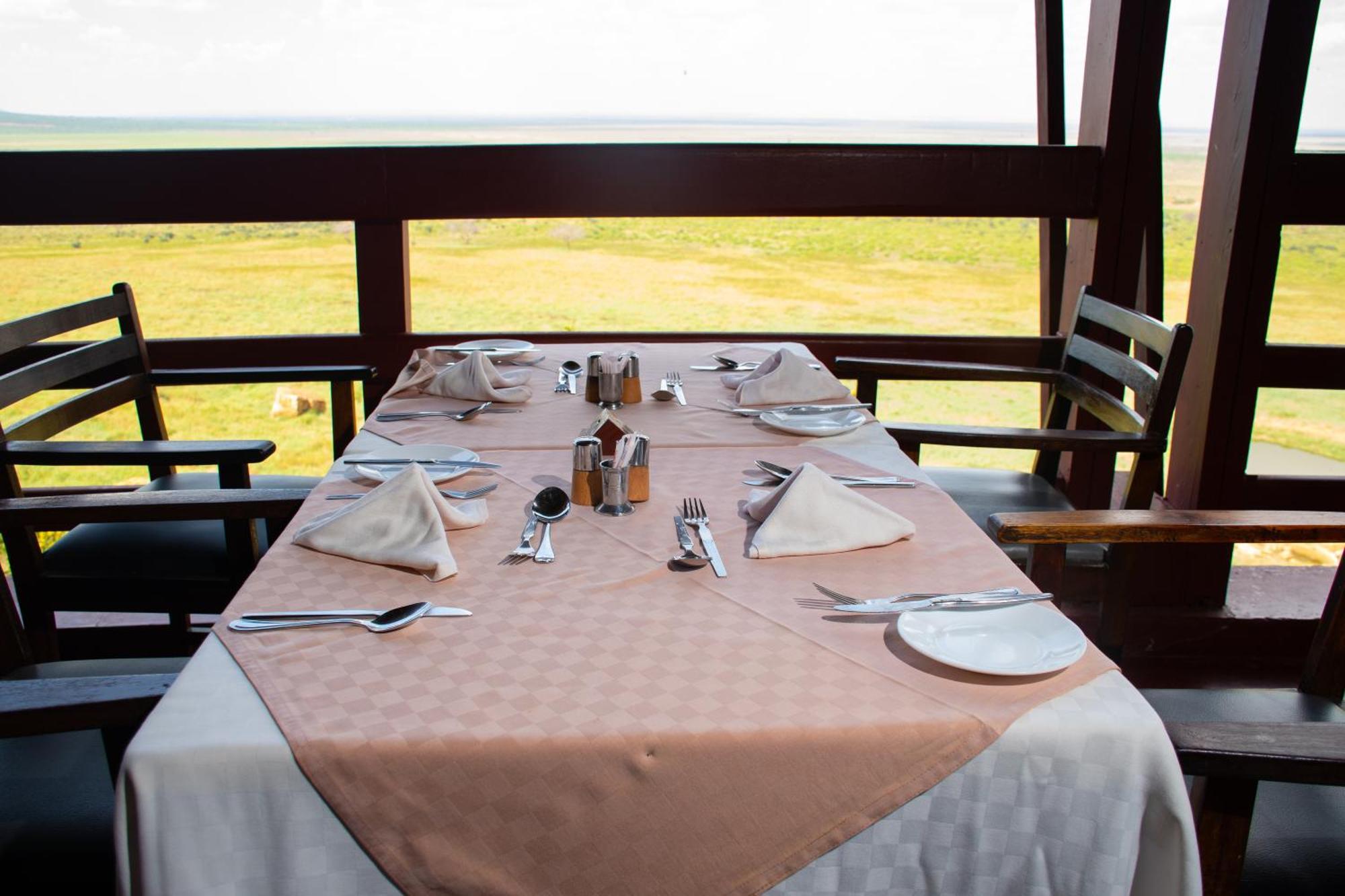 Voi Safari Lodge Экстерьер фото