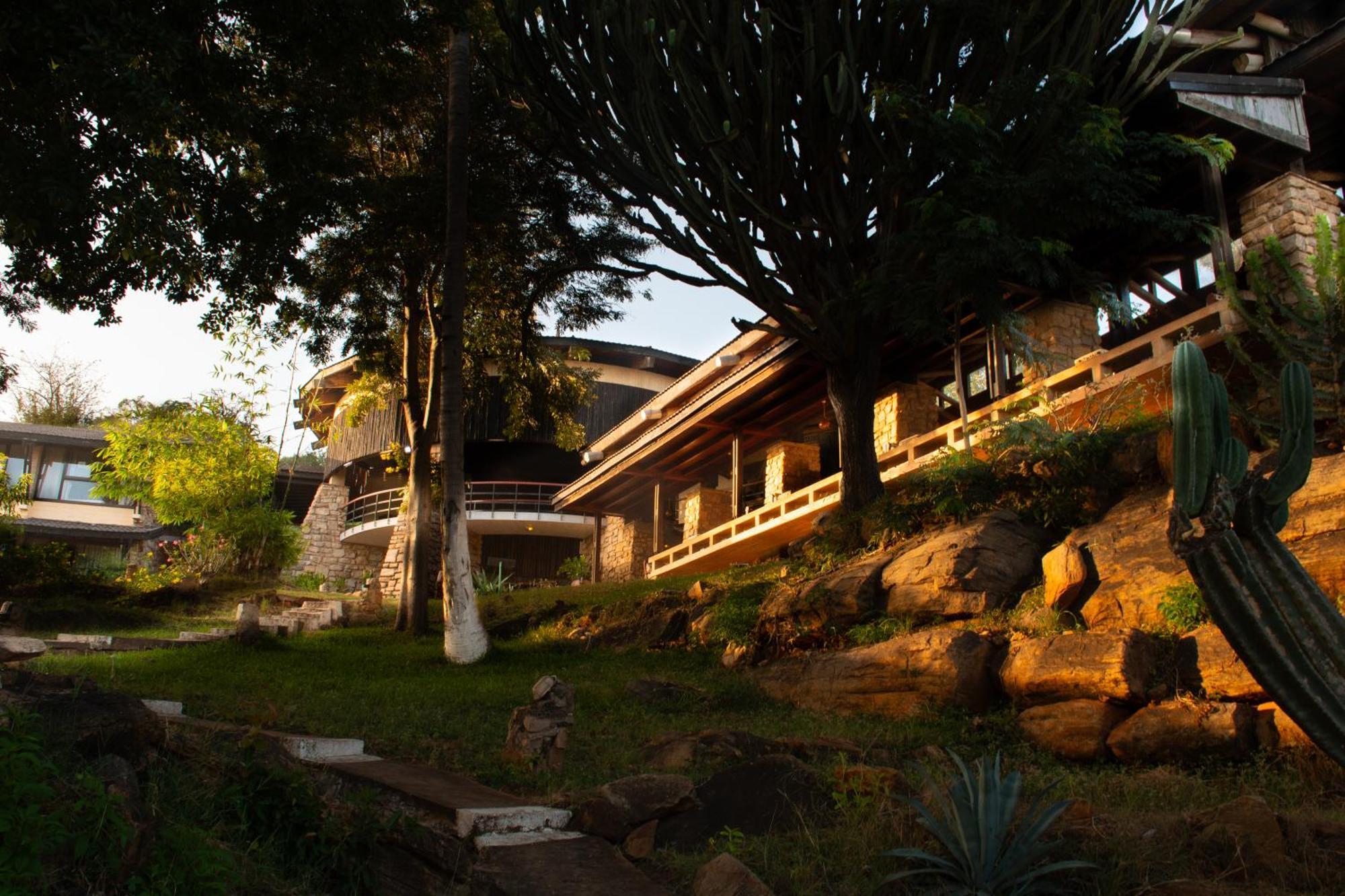Voi Safari Lodge Экстерьер фото